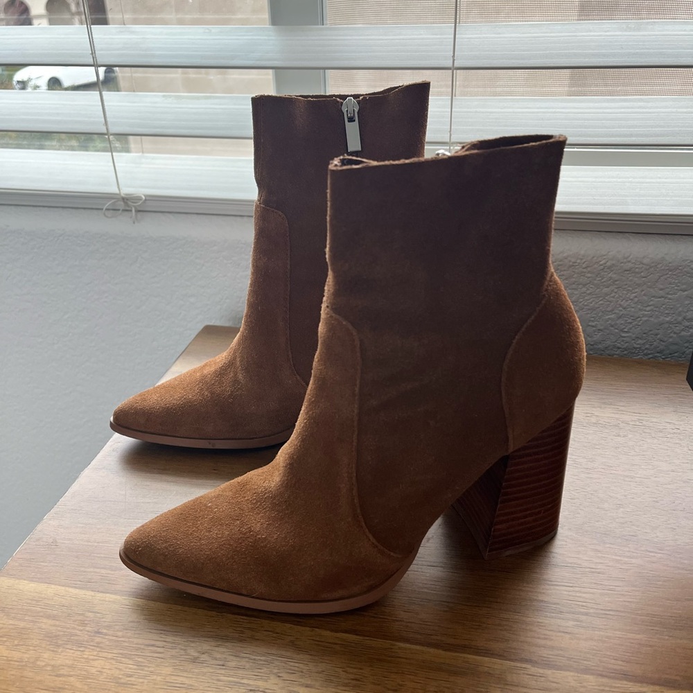 Steve Madden Juliana Boot in Chesnut